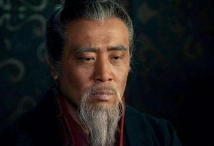刘备临终托孤为什么选了两个托孤重臣？是不相信诸葛亮吗？