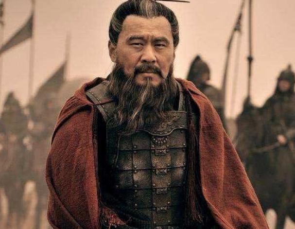 曹操杀死一代名医华佗，是因为华佗非要开颅吗？