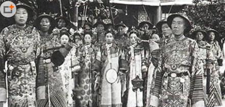 慈禧太后喜欢饭后散步,遛弯队伍长达二十多米! 慈禧太后喜欢饭后散步,遛弯队伍长达二十多米!