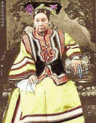 慈安太后到底是什么死的 是被毒死的还是暴毙而亡的 慈安太后到底是什么死的 是被毒死的还是暴毙而亡的