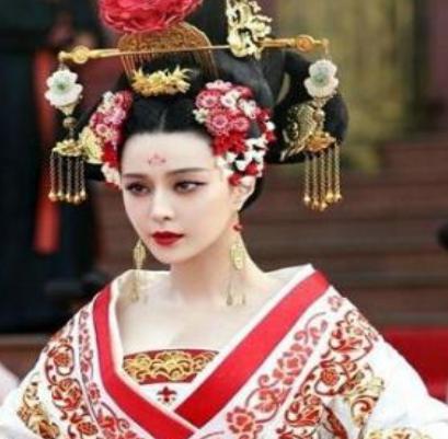 武则天连女儿都亲手掐死 武则天为什么会怕一个小小的猫 武则天连女儿都亲手掐死 武则天为什么会怕一个小小的猫