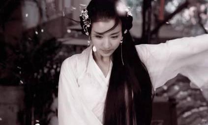 三国时期的甄姬是谁 一位生于乱世却如娇花般绽放的女子 三国时期的甄姬是谁 一位生于乱世却如娇花般绽放的女子