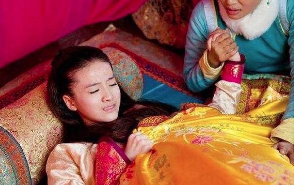 她被册封为皇后，最后被丈夫下诏书处死