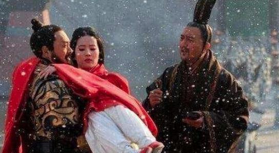 曹操将貂蝉赐给关羽，关羽为什么还不高兴？