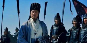 诸葛亮病逝举国悲痛，有一个人却仰天长笑？