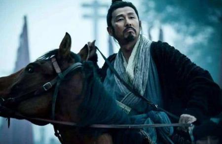 司马迁为什么抬高项羽贬低刘邦？项羽失败的真正的原因是什么？