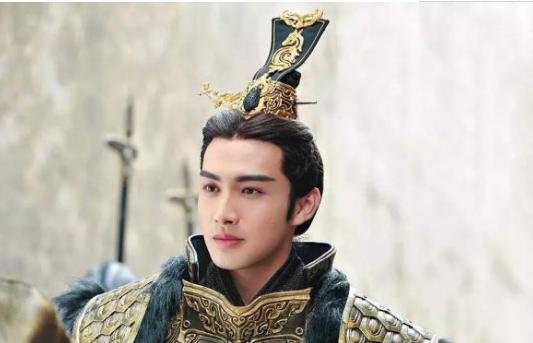 秦始皇叫嬴政，为什么他的儿子叫扶苏和胡亥呢？