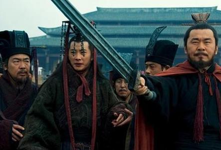 刘备打着兴复汉室的口号 为什么汉献帝就是没有去找他呢 刘备打着兴复汉室的口号 为什么汉献帝就是没有去找他呢