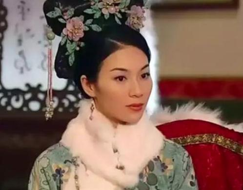 清朝皇后住在家里时,为何父亲母亲都要向她下跪行礼?