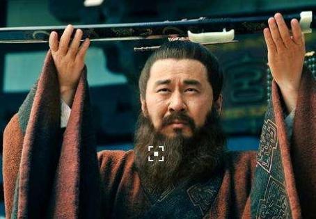 刘备渡江为何要带上十万百姓？百姓们为什么又愿意与刘备一起走？