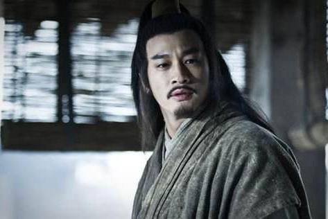 他是项羽最为痛恨的人 甚至宁愿担上骂名也要杀他而后快 他是项羽最为痛恨的人 甚至宁愿担上骂名也要杀他而后快