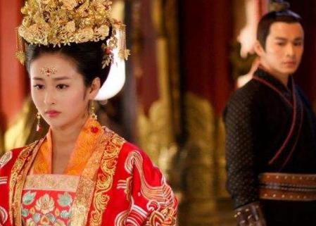 古代<a href=https://www.lishiji.cn/lishi/11372/ target=_blank class=infotextkey>有钱人</a>嫁女为什么会放一本书 这本书到底有什么用意呢