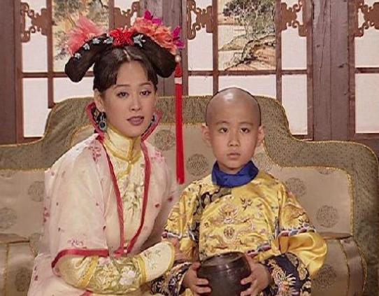 她不及孝庄的美貌才华,却能赢得皇太极的宠爱 她不及孝庄的美貌才华,却能赢得皇太极的宠爱