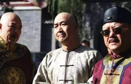 乾隆为什么宠爱和珅？看看和珅多会讨人欢心？