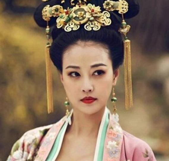 李世民纳了弟媳杨氏,为什么却不纳嫂子郑观音?