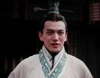 赵高伪造诏赐死蒙恬和扶苏 为什么他们手握重兵却不造反呢 赵高伪造诏赐死蒙恬和扶苏 为什么他们手握重兵却不<a href=https://www.lishiji.cn/lishi/6868/ target=_blank class=infotextkey>造反</a>呢