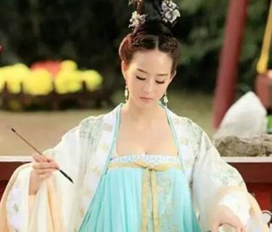 她5个月大就会说话,8岁落笔成文,是一代神童,24岁为李世民殉情 ! 她5个月大就会说话,8岁落笔成文,是一代神童,24岁为李世民殉情 !