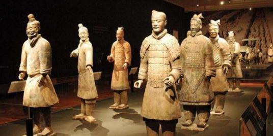 秦始皇兵马俑里面是不是真人? 秦始皇兵马俑里面是不是真人?