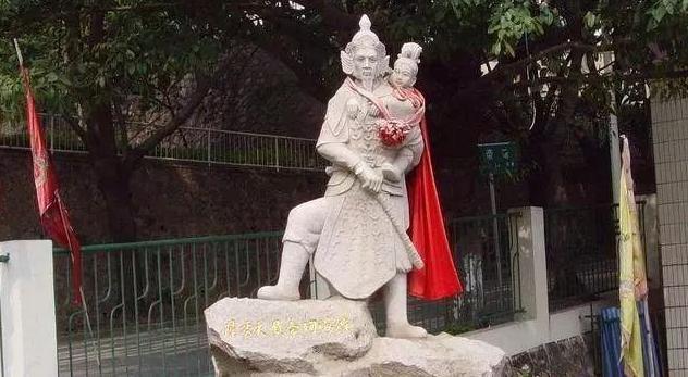 唐朝最悲壮的一战,为了国家利益,上千白发老头冲向十万敌军? 唐朝最悲壮的一战,为了国家利益,上千白发老头冲向十万敌军?