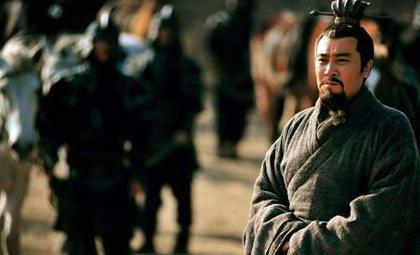 他是<a href=https://www.lishiji.cn/lishi/86/ target=_blank class=infotextkey>三国</a>时期最后<a href=https://www.lishiji.cn/lishi/14625/ target=_blank class=infotextkey>称帝</a>的 他成功还是借助<a href=https://www.lishiji.cn/lishi/7/ target=_blank class=infotextkey><a href=https://www.lishiji.cn/lishi/12395/ target=_blank class=infotextkey>诸葛</a>亮</a>的忙