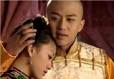 满清颁布了三条命令中为什么剃发令和易服令都可以 唯独缠足不行呢 满清颁布了三条命令中为什么剃发令和易服令都可以 唯独缠足不行呢