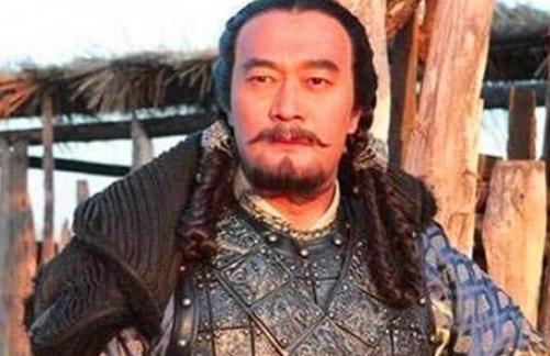 皇帝偷偷在大臣朝服烫个洞,背后有什么原因? 皇帝偷偷在大臣朝服烫个洞,背后有什么原因?