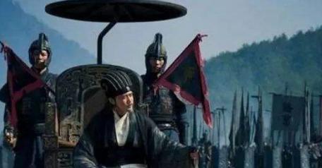 诸葛亮打仗为什么要坐轮椅?坐轮椅有什么深意? 诸葛亮打仗为什么要坐轮椅?坐轮椅有什么深意?