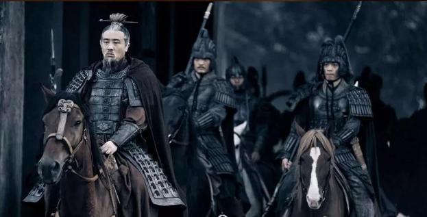 赵云身为三国一代名将,又是刘备亲信保镖,为何却一直不被重用? 赵云身为三国一代名将,又是刘备亲信保镖,为何却一直不被重用?