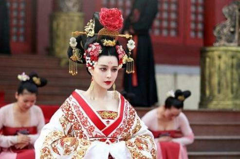 武则天进宫后的地位怎么样?武则天的上位之路! 武则天进宫后的地位怎么样?武则天的上位之路!