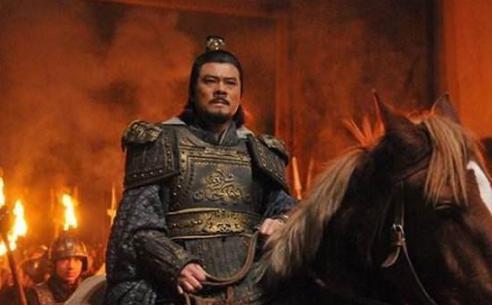 曹操是如何一步步走上北方霸主之位的？这三个战略不能少！