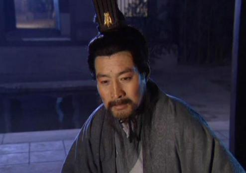 徐庶和诸葛亮哪个更厉害？为什么曹操放着诸葛亮不要计挖徐庶？