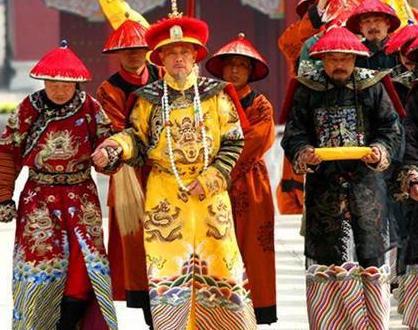 乾隆出了什么什么样的对联 为何当时有才华的人无人对出下联呢