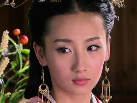 薄皇后到底做错了什么事情 薄皇后为什么会成为第一个被废的皇后 薄皇后到底做错了什么事情 薄皇后为什么会成为第一个被废的皇后