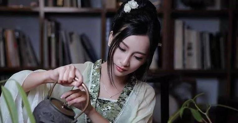 关羽比张飞更帅,为何张飞的女儿入宫当了皇后,关羽女儿却没有? 关羽比张飞更帅,为何张飞的女儿入宫当了皇后,关羽女儿却没有?