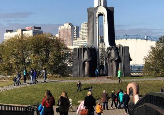 苏联体系中最弱小的国家是哪一个？为什么还要闹独立