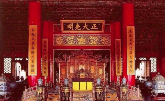 乾隆驾崩仅三月,嘉庆为什么就着急立皇储? 乾隆驾崩仅三月,嘉庆为什么就着急立皇储?