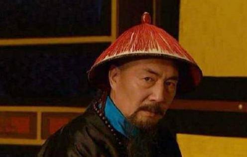 张廷玉为何落得“晚节不保”？究竟是谁把他推下了神坛？