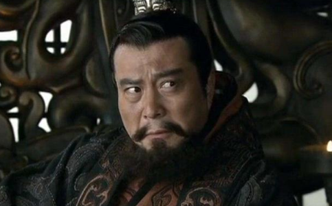 袁绍到最后都没有称霸海内的原因是什么？