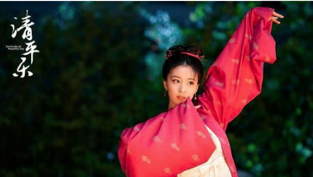 《清平乐》张贵妃暗讽皇后无子,张贵妃在剧中是个怎样的人?