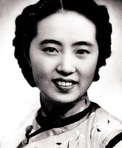 她是民国著名的“交际皇后”,遭遇两次婚变