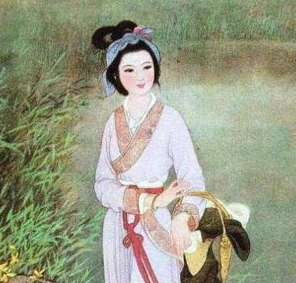 越王卧薪尝胆复国时,西施扮演着什么角色?