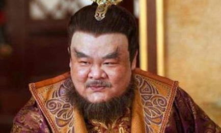 安禄山和杨贵妃的关系如何？史书中到底是怎么记载这件事？