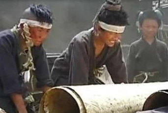 朱元璋登基称帝之后，他的哥哥和姐姐是什么待遇？