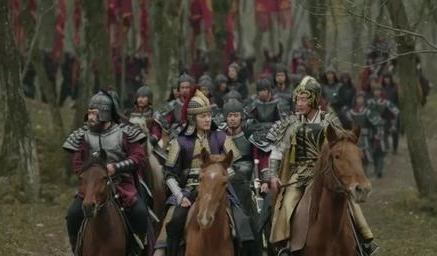 赵匡胤建立宋朝后，就采取了哪些措施完成统一大业？