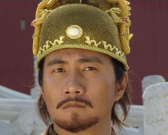 历史上朱元璋起兵之后为何没像李渊第二年就称帝？