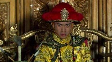 嘉庆皇帝很早就想除掉和珅，但始终都绕不开谁的存在？