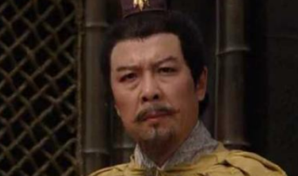 面对刘备发动的夷陵之战，孙权又是如何最大化的避免风险？