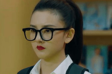 《盛装》小宋佳袁咏仪智斗,女性职场商战剧登场