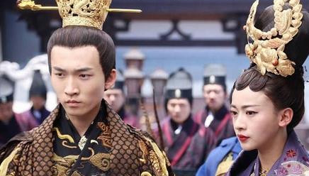 北魏的皇帝之所以改姓元，是因为哪位皇帝对汉文化痴迷？