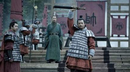 皇帝为了抓牢军权，都会对边疆大将想出哪些限制办法？